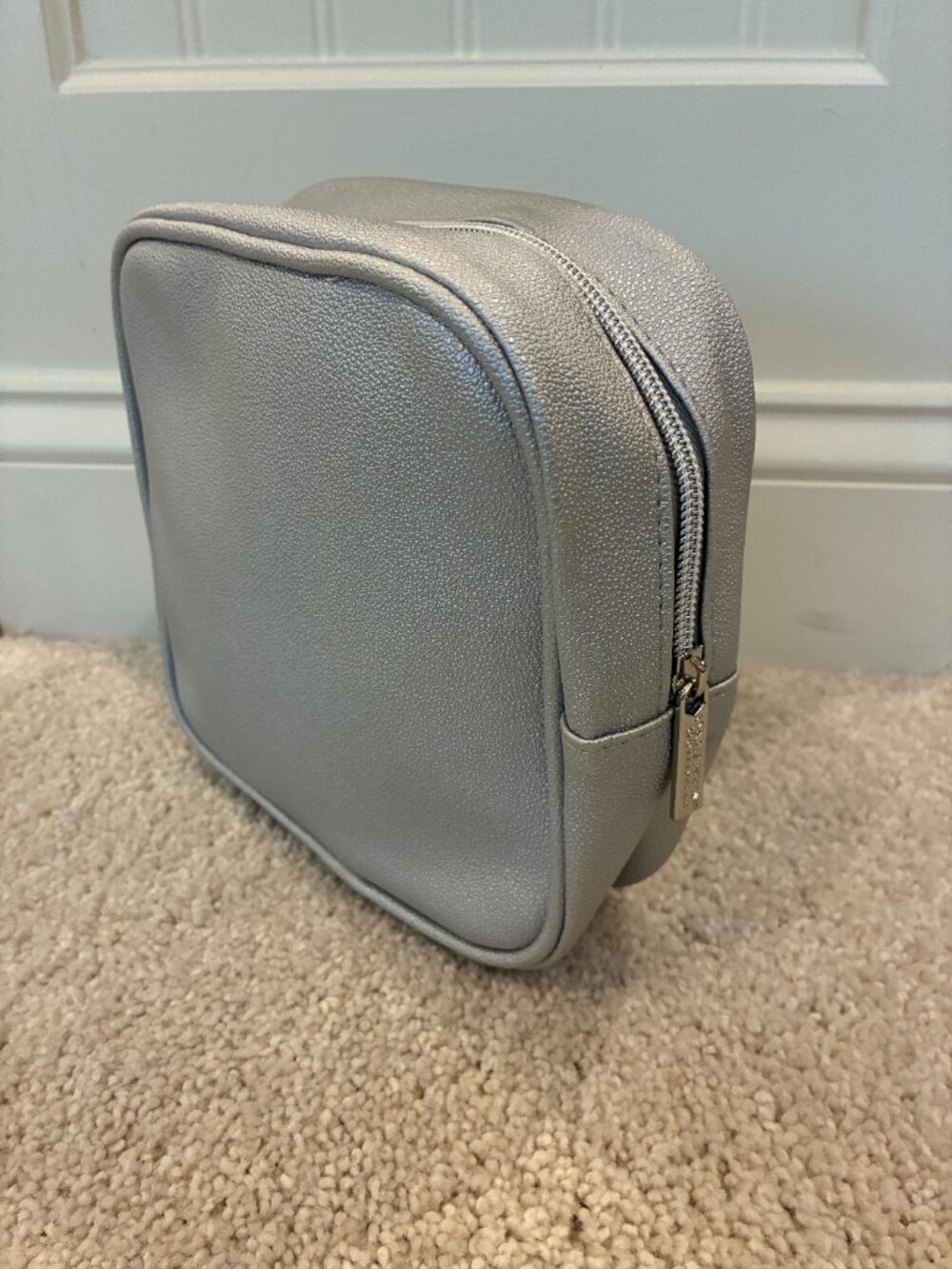 NWOT Alastin Skincare Beauty Cosmetic Travel Bag - Picture 2 of 10